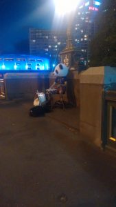 Figura 4. Qué calor tiene que dar tocar la batería así